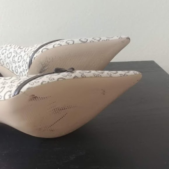 Guess Brown Signature Fabric Pumps - Picture 7 of 8